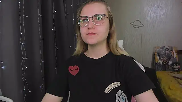 MissBrightShine's Live XXX Chat