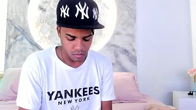 TaylorClay_ Chat XXX in diretta