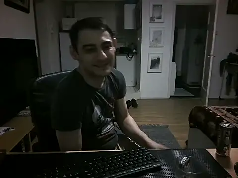 Онлайн чат XXX mihaimichael