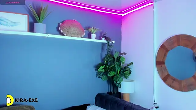 XXX chat uživo modela Kira_Exe_
