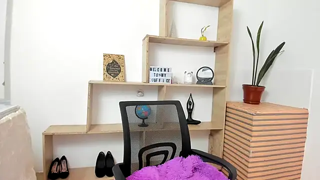 Živý XXX chat LinaBrowm