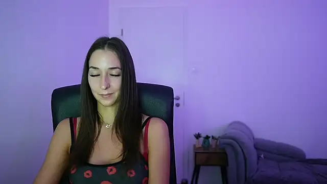 Chat +18 de Crystalbrunette18 ao vivo