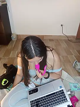 Chat XXX en directo de Antonella_Moreau
