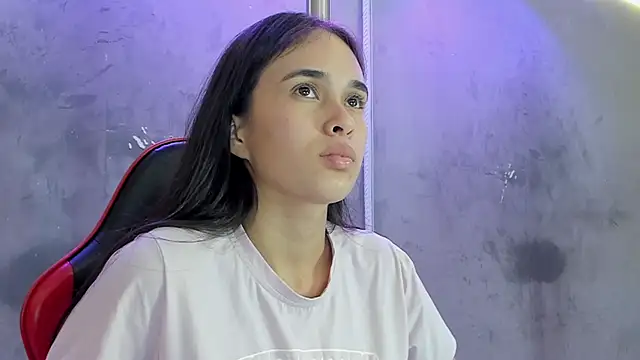 XXX chat uživo modela alice__susan