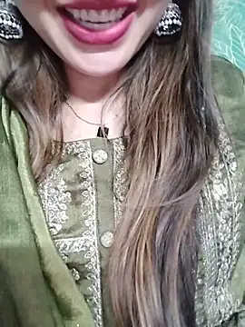 Czat XXX na żywo – Noor_Darliing