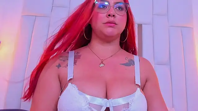 Chat +18 de miia_blumm ao vivo