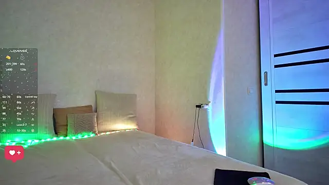 Roseaan Live XXX chat