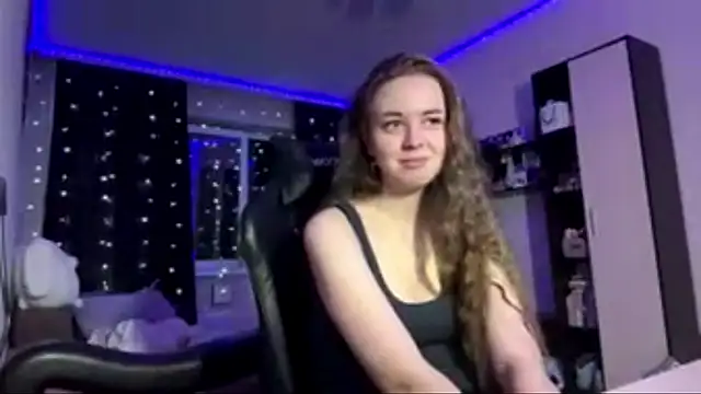 KrystalCarabine's Live XXX Chat
