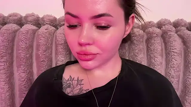دردشة AlmaryKim الجنسية المباشرة