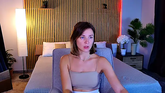 EmeraldGlow's Live XXX Chat