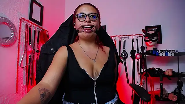 XXX chat uživo modela Sloppy_Fetish_Doll