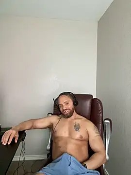 Fathero1time Live XXX-Chat
