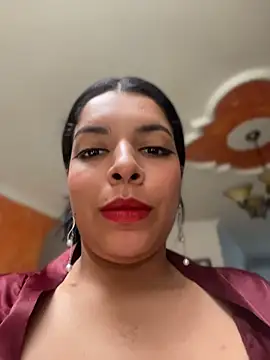 Chat +18 de Arianna_Moore ao vivo