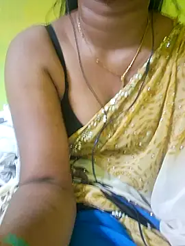 Chat XXX en directo de tamil_kanaka