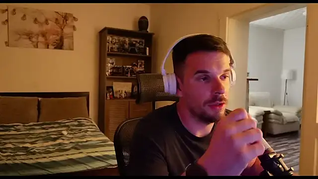 MidnightGaming Chat XXX live
