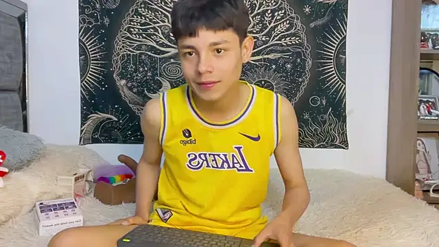 Chat XXX ao vivo de Andy_Belier23