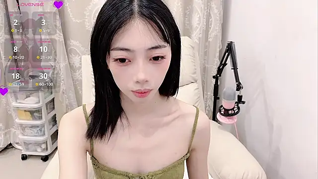 XXX chat uživo modela tuantuanle