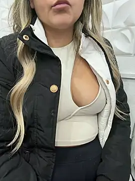 Chat +18 de Jullyc ao vivo