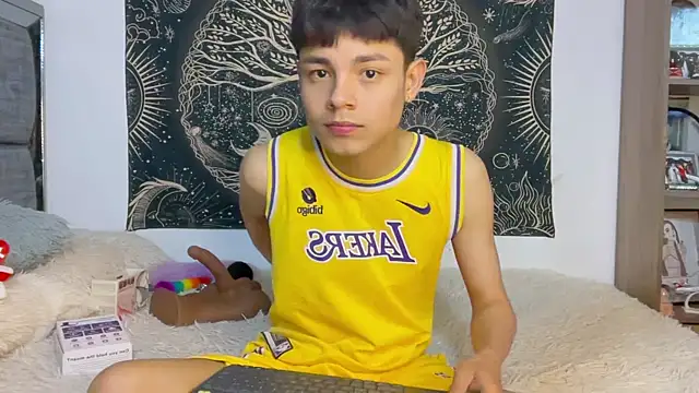 แชท XXX สดของ Andy_Belier23
