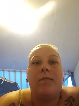 Lady_Peggi's Live XXX Chat