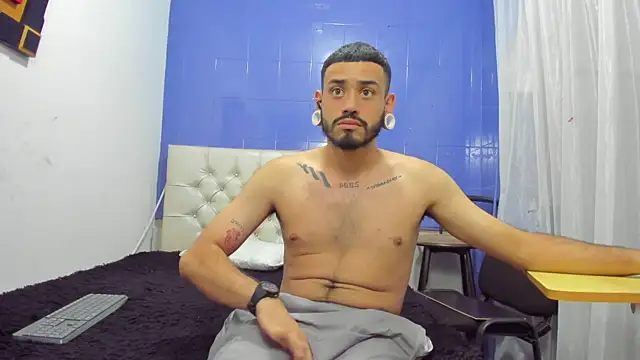 XXX chat uživo modela BrunoCarzon