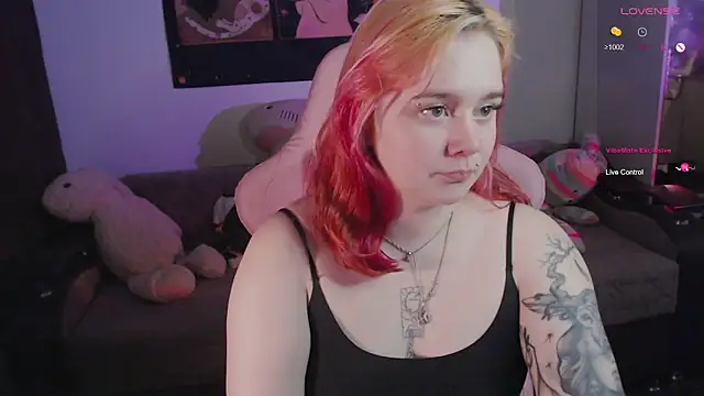XXX chat uživo modela lunaalli