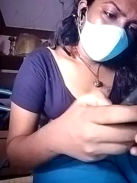 Tamil_Kavitha XXX чат на живо