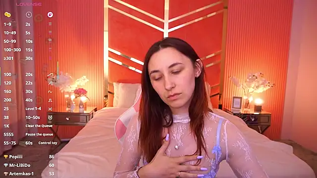 XXX chat uživo modela RoxieRay