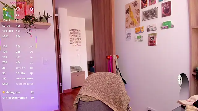 XXX chat uživo modela linda_giggle
