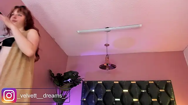 Velvet_Dreamss 라이브 XXX 채팅