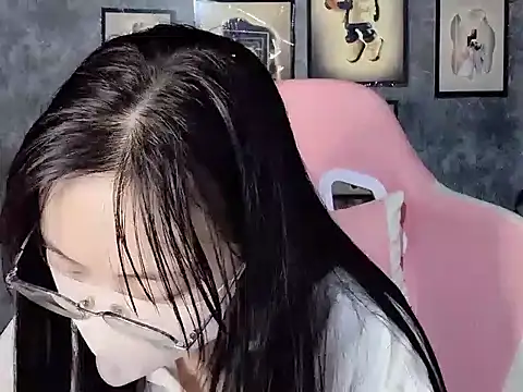 Noren99's Live XXX Chat
