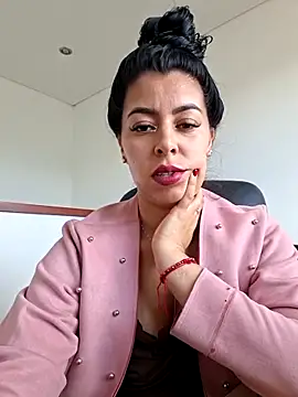 Chat +18 de Luianna ao vivo
