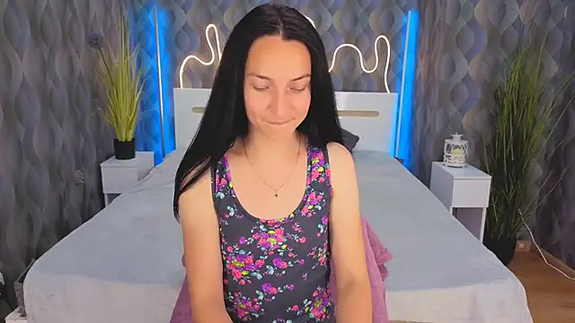 Yr_Shy_Baen Live XXX chat