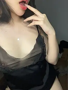 ZyKbaeseductive Adlı Modelin Canlı XXX Sohbeti