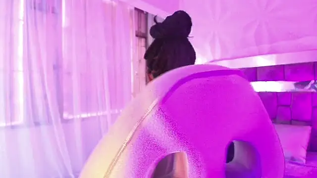 Queen_perla_n Live XXX chat