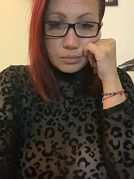 XXX chat uživo modela candyalice7
