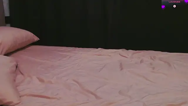 HolySinner83's Live XXX Chat