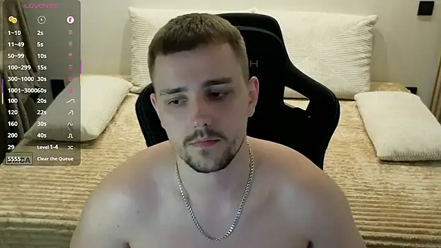 Онлайн чат XXX Larstar01
