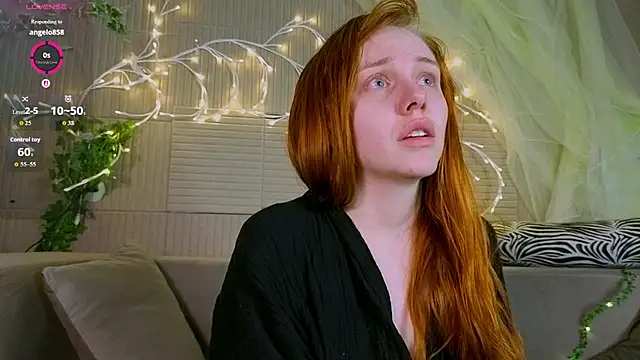 PollyVinice's Live XXX Chat