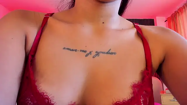 CarolineFyre 라이브 XXX 채팅