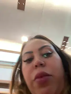 lariic – Live XXX-chat