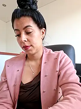 Luianna's Live XXX Chat