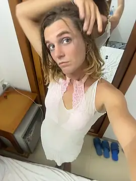 nikkiasspussy Adlı Modelin Web Kamerası Şovu