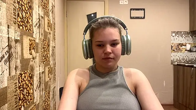 HellyRay élő XXX-chatje