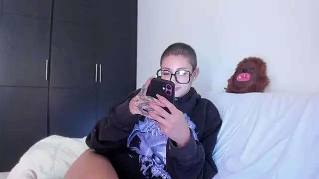vandalovee_'s Live XXX Chat
