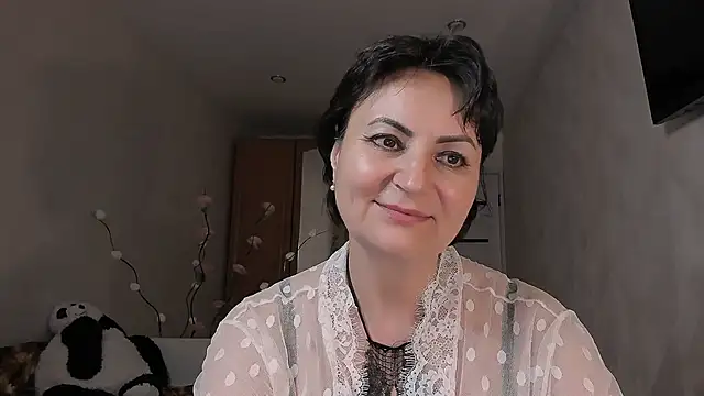 Chat +18 de Helen_Beller ao vivo