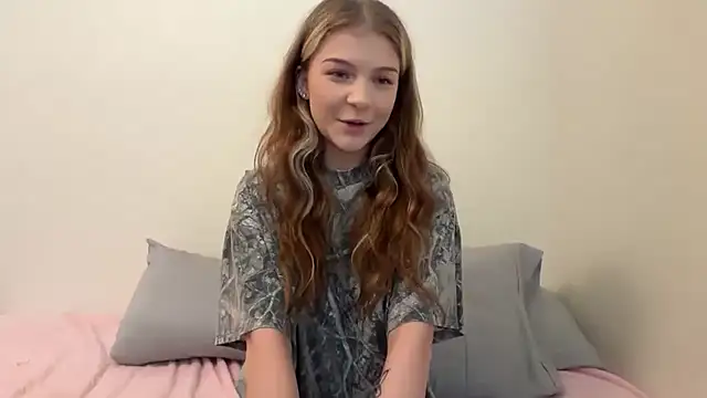 kykybaby4444's Live XXX Chat