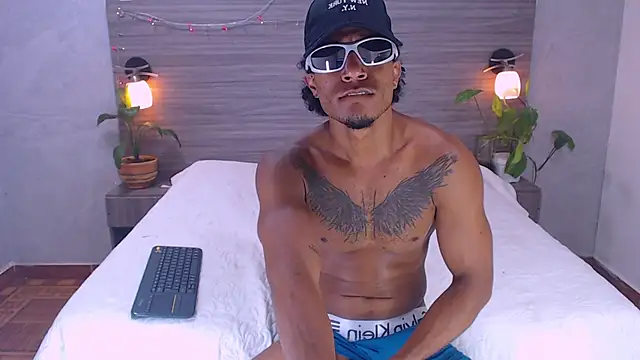 Dilan_Hall Chat XXX in diretta