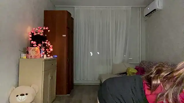 XXX chat uživo modela StephaniCute