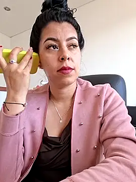 Chat +18 de Luianna ao vivo
